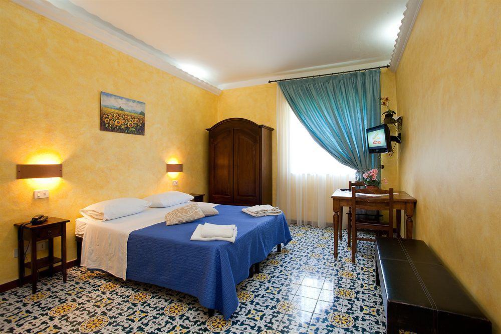 Kunesias 3* Cinisi