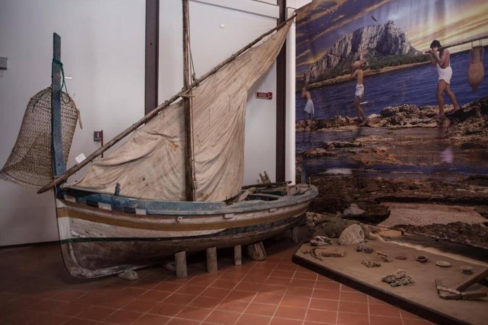 Kunesias 3* Cinisi