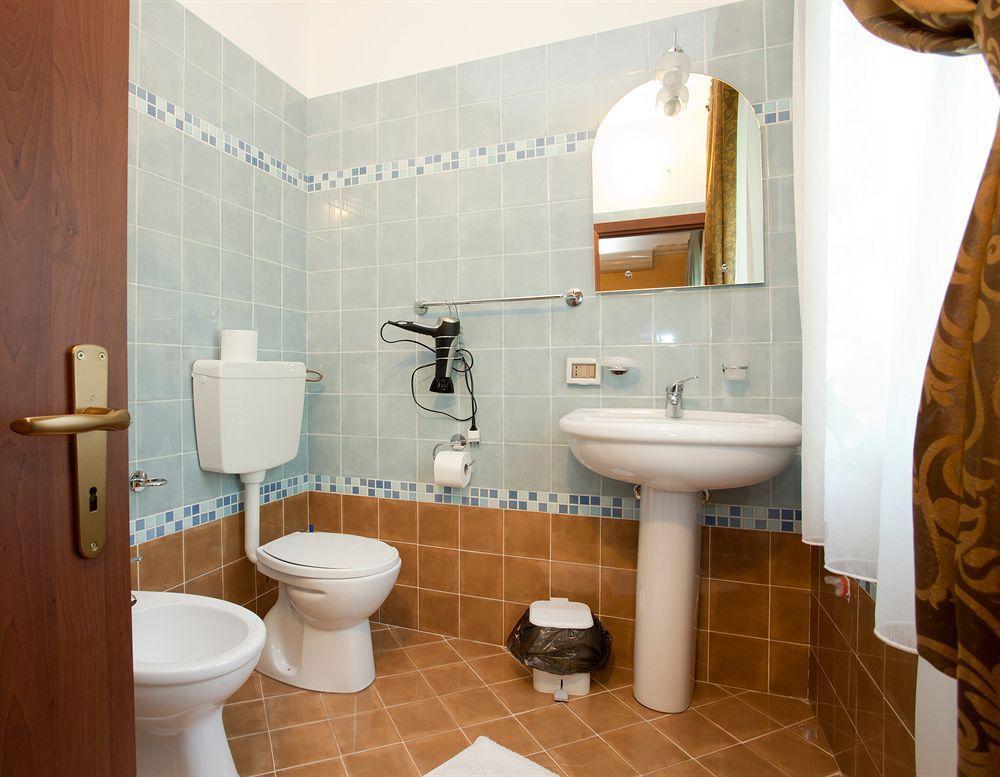 Kunesias Bed & Breakfast 3*