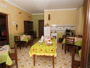 Kunesias 3* Cinisi